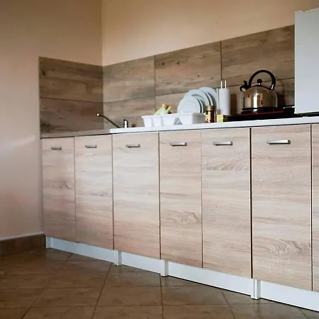 Apartament Pod Lasem - 1 * Chudaczewko